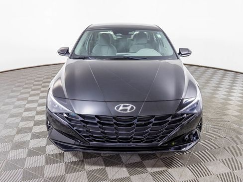 Used 2022 Hyundai Elantra SEL w/ Cargo Package image 7