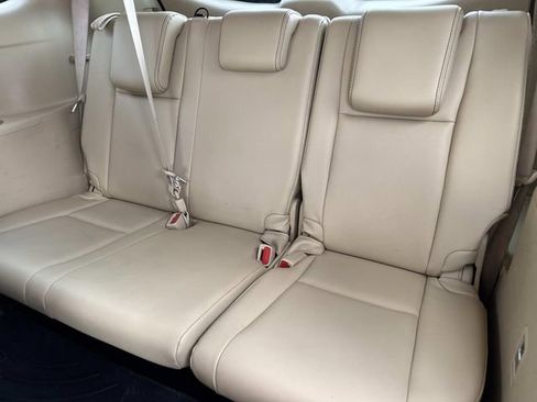 Used 2017 Toyota Highlander XLE image 15