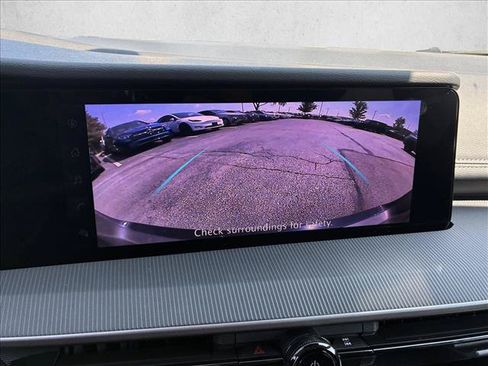 Used 2025 Nissan Murano SV AWD/4WD image 19