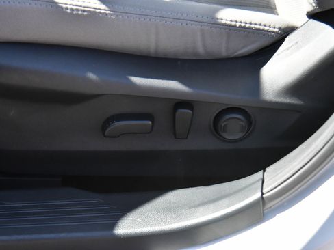 Used 2024 Subaru Legacy Premium AWD/4WD image 17