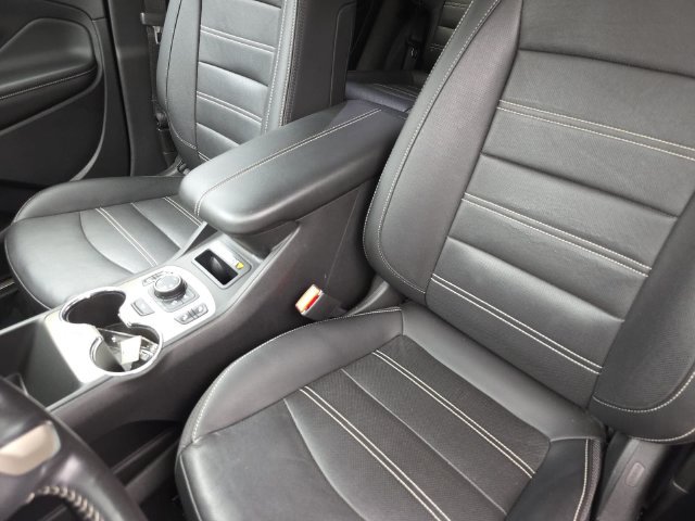 Used 2022 GMC Terrain Denali AWD/4WD image 15