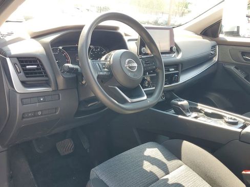 Used 2023 Nissan Rogue SV AWD/4WD image 15
