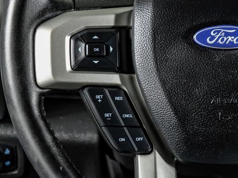 Used 2020 Ford F250 Lariat w/ Lariat Ultimate Package image 18