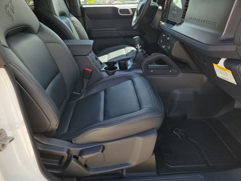 New 2026 Ford Bronco Big Bend w/ Sasquatch Package AWD/4WD image 9