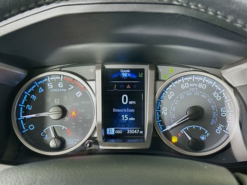 Used 2023 Toyota Tacoma SR5 w/ Technology Package RWD image 19