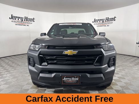 Used 2024 Chevrolet Colorado W/T image 3