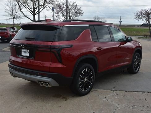 New 2026 Chevrolet Traverse LT w/ Sun and Wheel Package image 5
