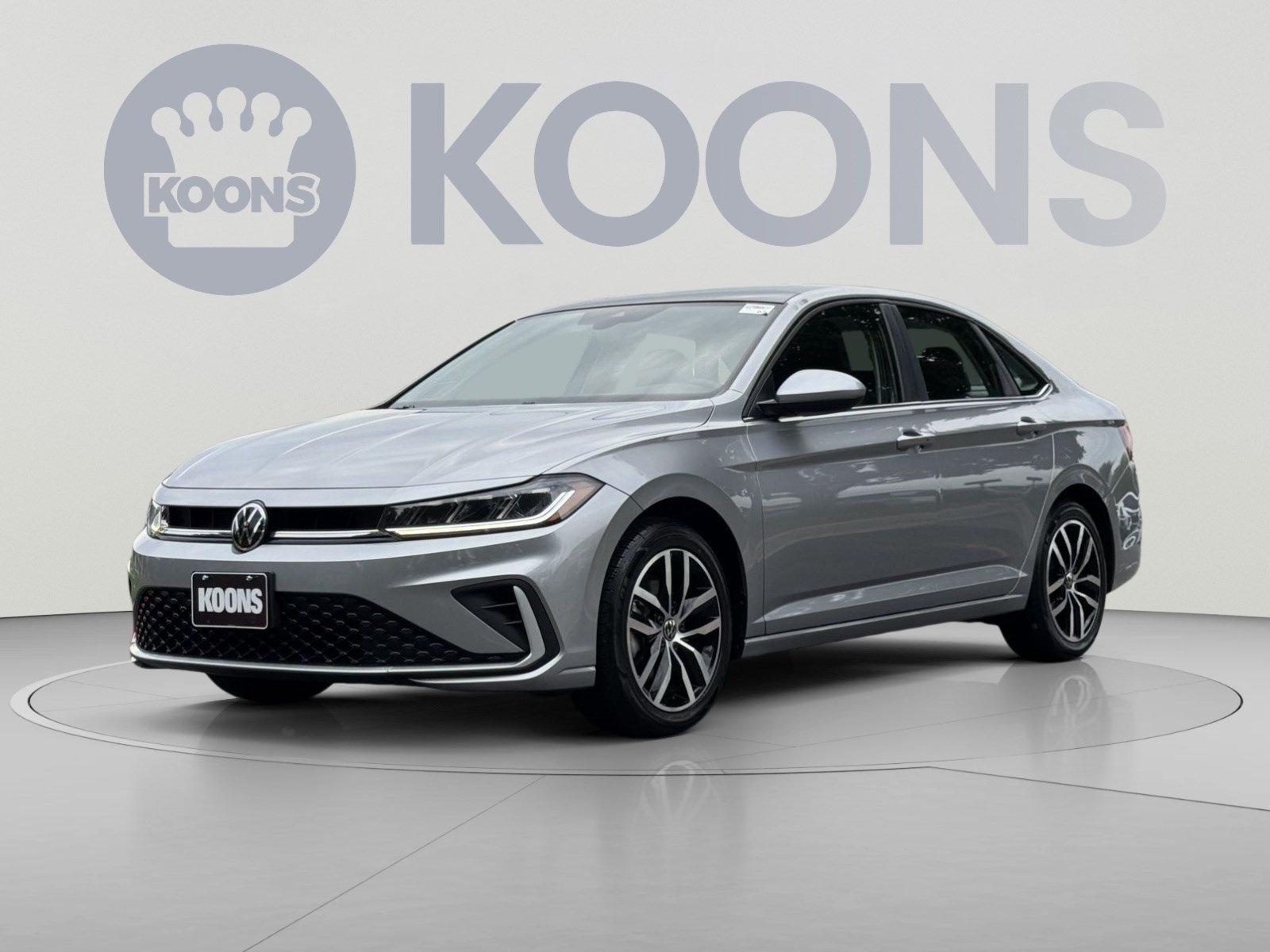 Used 2025 Volkswagen Jetta SE FWD image 1