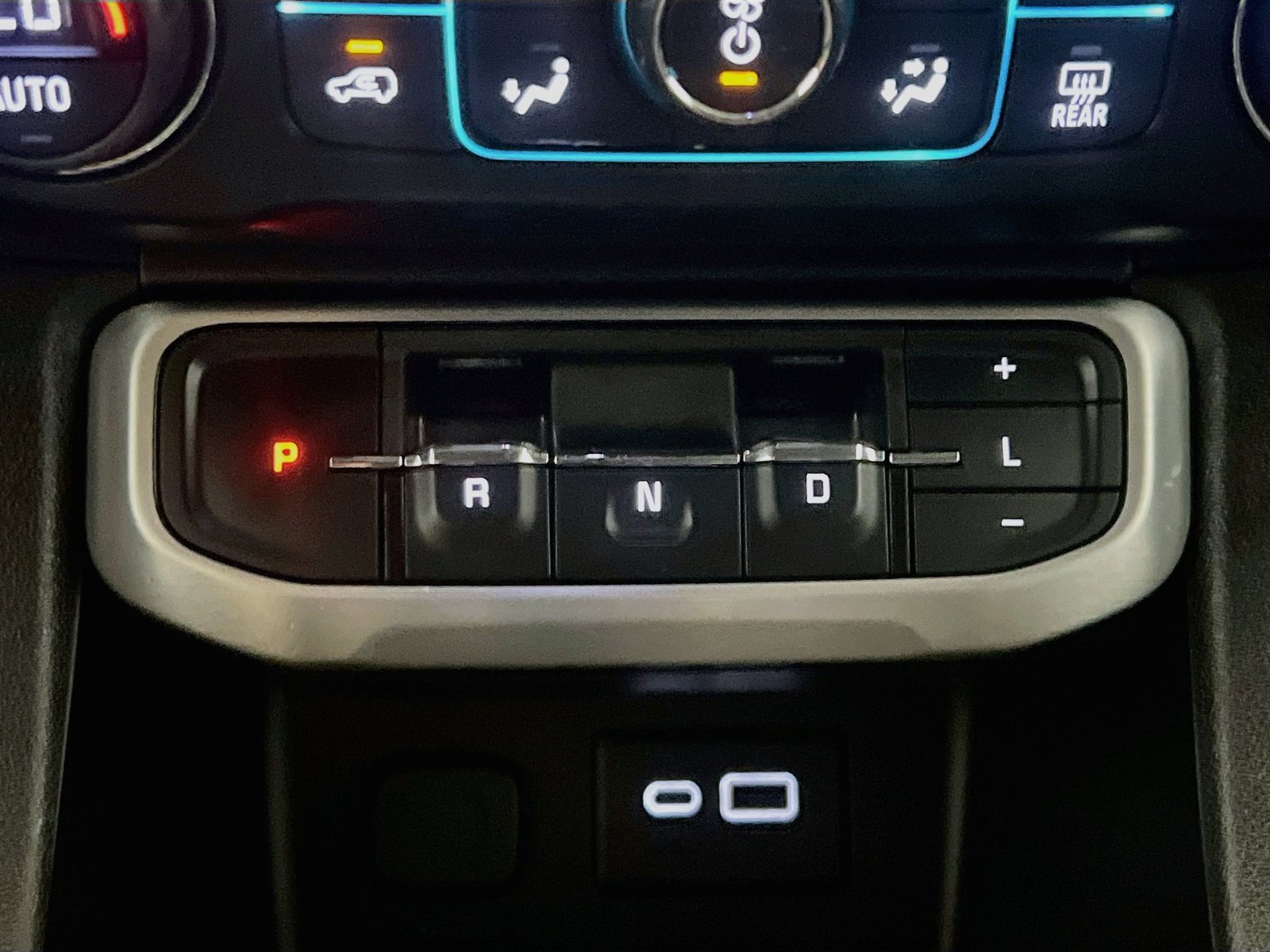 Used 2020 GMC Acadia SLT FWD image 12