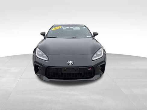 Certified 2023 Toyota GR86 Premium w/ ALL Weather Mat Package (TMS) image 8