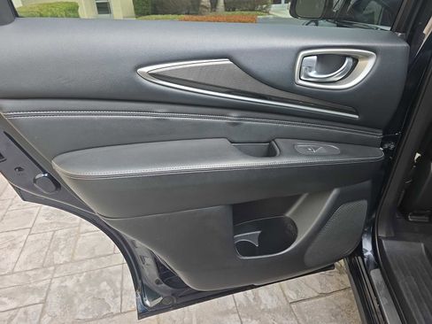 Used 2020 INFINITI QX60 Signature Edition image 10