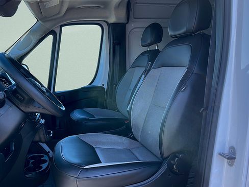 Used 2023 RAM ProMaster 2500 FWD image 21