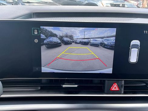 Used 2025 Kia Carnival image 27