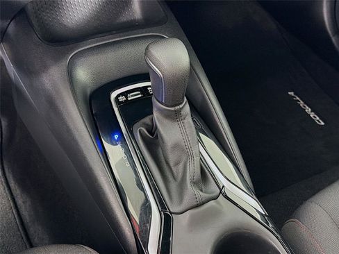 Used 2023 Toyota Corolla SE w/ Carpet Mat Package (TMS) image 17