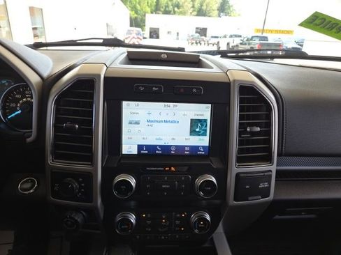Used 2019 Ford F150 Lariat w/ Equipment Group 502A Luxury AWD/4WD image 59