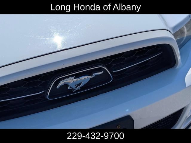 Used 2013 Ford Mustang Premium RWD image 3