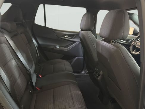Used 2026 Chevrolet Equinox LT FWD image 18
