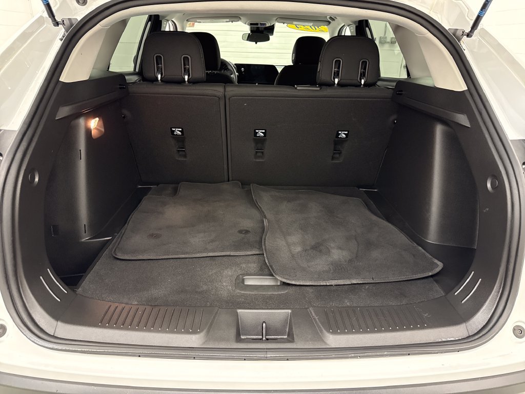 Used 2024 Chevrolet Trax LS FWD image 22