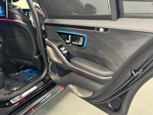 Used 2024 Mercedes-Benz S 63 AMG S w/ Carbon Fiber Exterior Package image 62