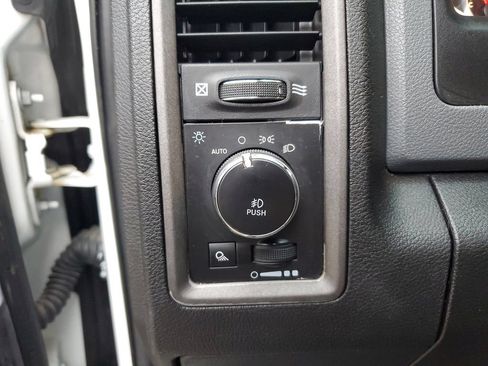 Used 2019 RAM 1500 ST w/ SXT Plus Group AWD/4WD image 15