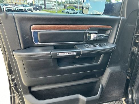 Used 2018 RAM 2500 Laramie w/ Snow Chief Group AWD/4WD image 19