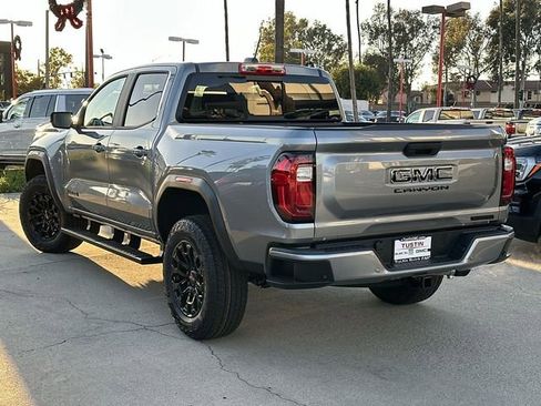 New 2026 GMC Canyon Elevation w/ LPO, Black Badging Package image 5