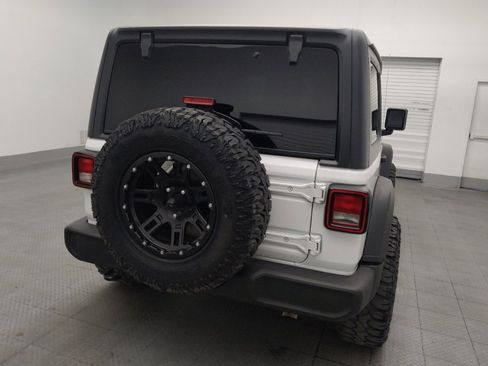 Used 2019 Jeep Wrangler Sport image 7
