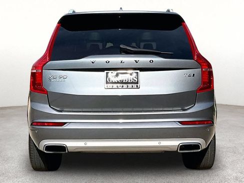 Used 2018 Volvo XC90 T6 Momentum w/ Convenience Package AWD/4WD image 4