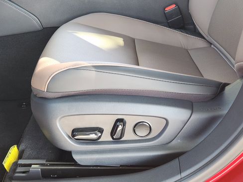 New 2025 Lexus ES 300h w/ Premium Package image 18