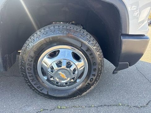 Used 2024 Chevrolet Silverado 3500 W/T w/ WT Convenience Package AWD/4WD image 4