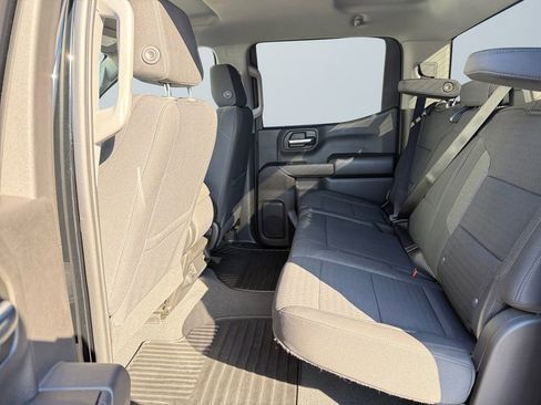 Used 2023 Chevrolet Silverado 1500 Custom image 13