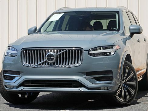 Used 2023 Volvo XC90 B6 Plus w/ Protection Package Premier AWD/4WD image 3