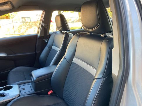 Used 2012 Toyota Camry SE image 23