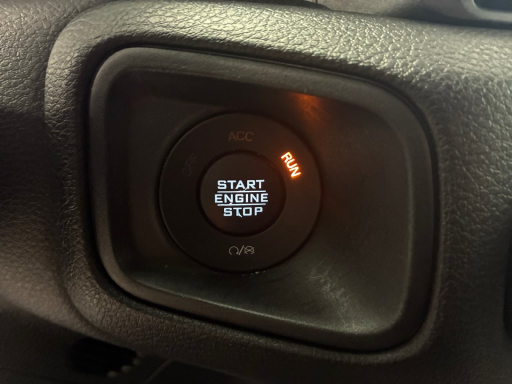 Used 2024 Jeep Wrangler Unlimited Sport AWD/4WD image 18
