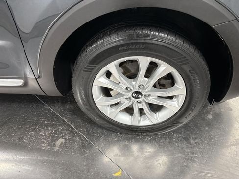 Used 2020 Kia Telluride LX image 14