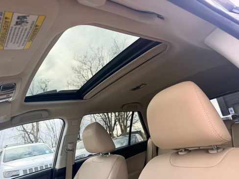 Used 2017 Subaru Outback 3.6R Limited image 21