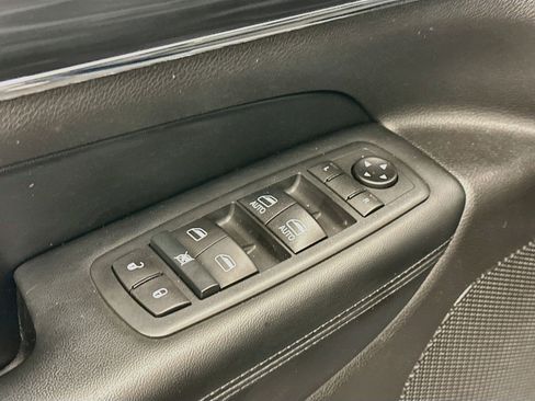 Used 2020 Jeep Grand Cherokee Limited AWD/4WD image 15