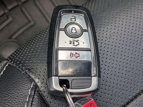 Used 2019 Ford Mustang GT Premium w/ GT Performance Package RWD image 31