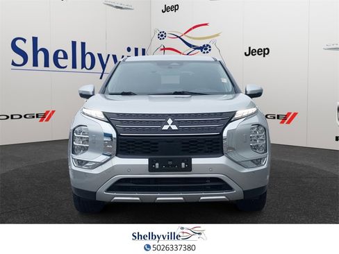 Used 2024 Mitsubishi Outlander SE image 6