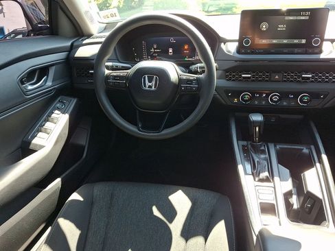 Used 2025 Honda Accord SE image 14