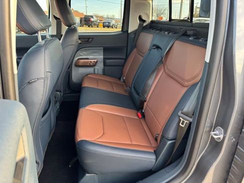 Used 2024 Ford Maverick Lariat image 19