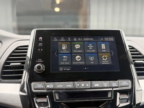 Used 2024 Honda Odyssey Touring image 32