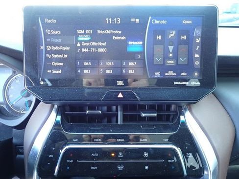 Used 2021 Toyota Venza Limited w/ Advanced Technology Package image 14