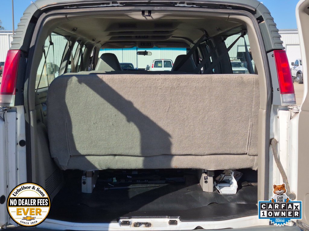 Used 2000 GMC Savana 3500 Extended Passenger w/ Convenience Pkg 1 RWD image 20