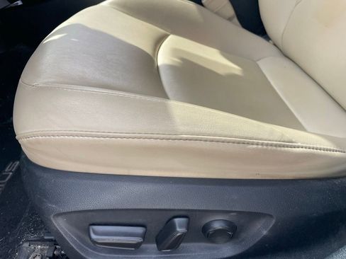 Used 2021 Toyota Prius XLE w/ Advanced Technology Package image 5