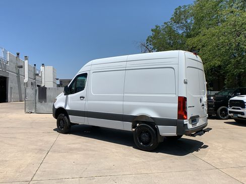 Used 2025 Mercedes-Benz Sprinter 2500 image 3