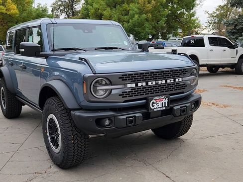 New 2025 Ford Bronco Badlands image 13
