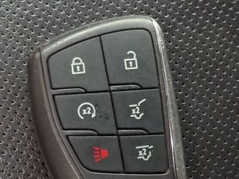 Used 2024 Chevrolet Tahoe Premier AWD/4WD image 32