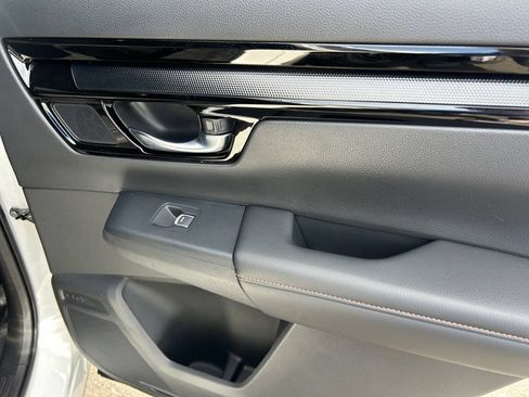 Used 2025 Honda CR-V Sport Touring image 19