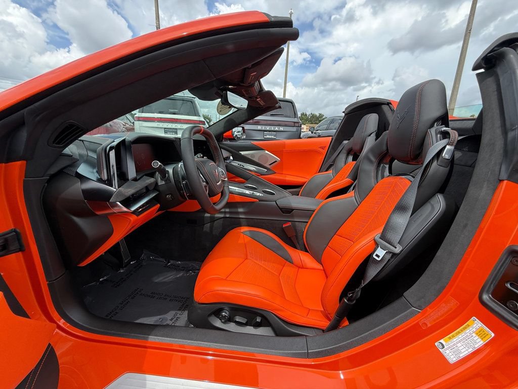 Used 2026 Chevrolet Corvette Stingray Premium Conv w/ Chrome Exterior Badge Package RWD image 11